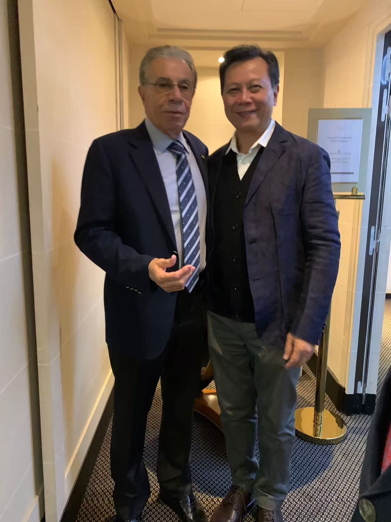 陈少群会长与国际嘉宾合影